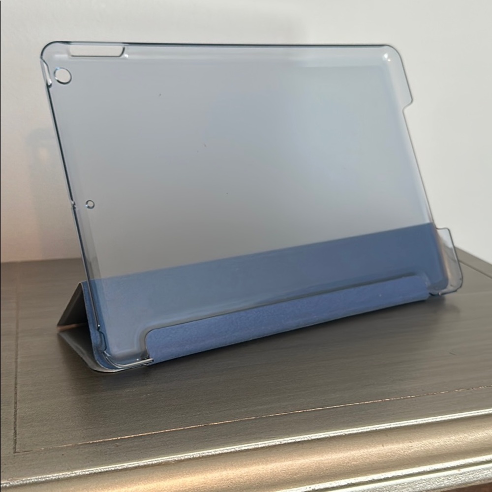 iPad case - Picture 3 of 6